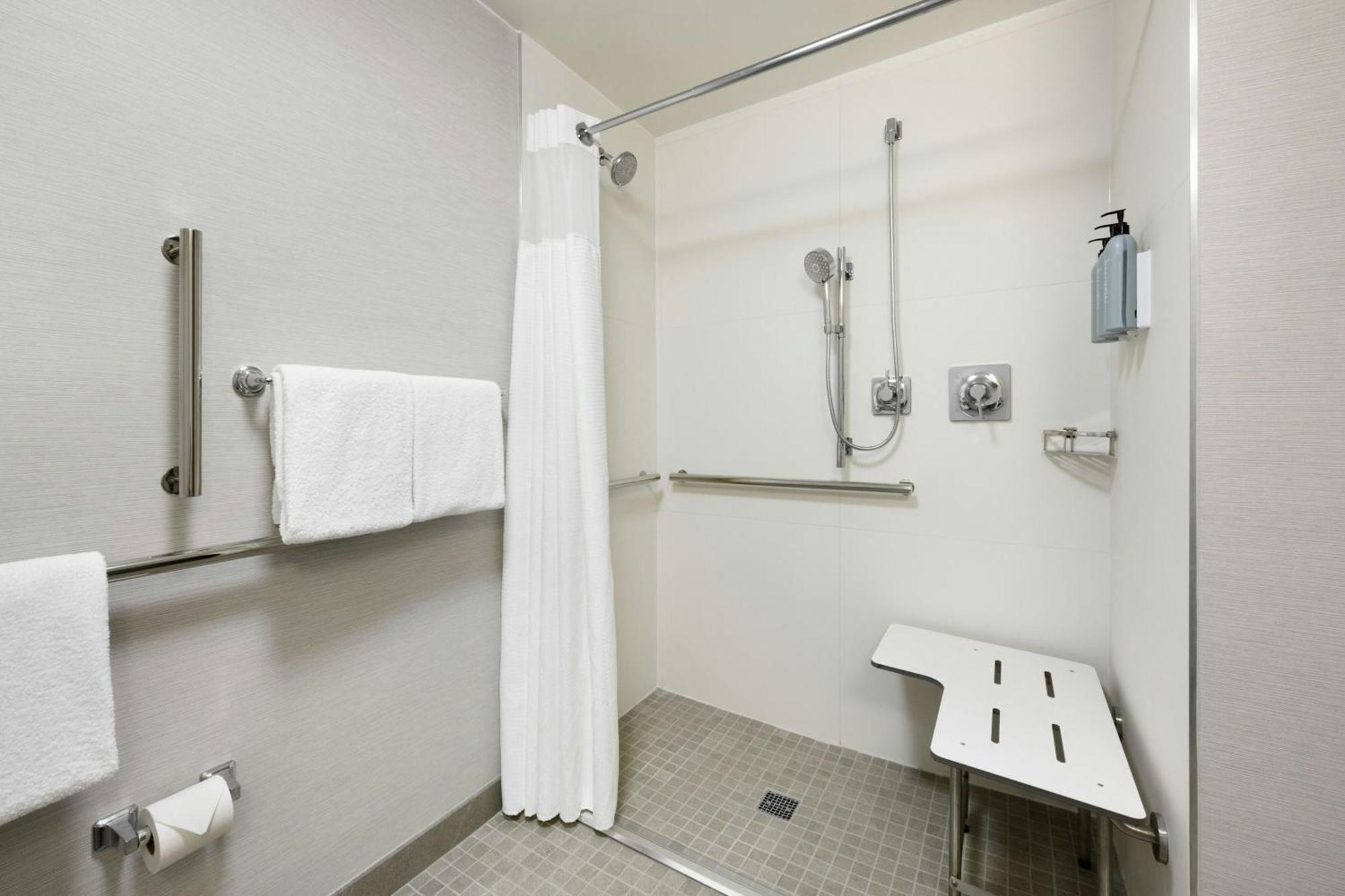 Courtyard By Marriott Park DEN