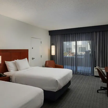 Hotel Courtyard By Marriott Denver Central Park Exterior foto