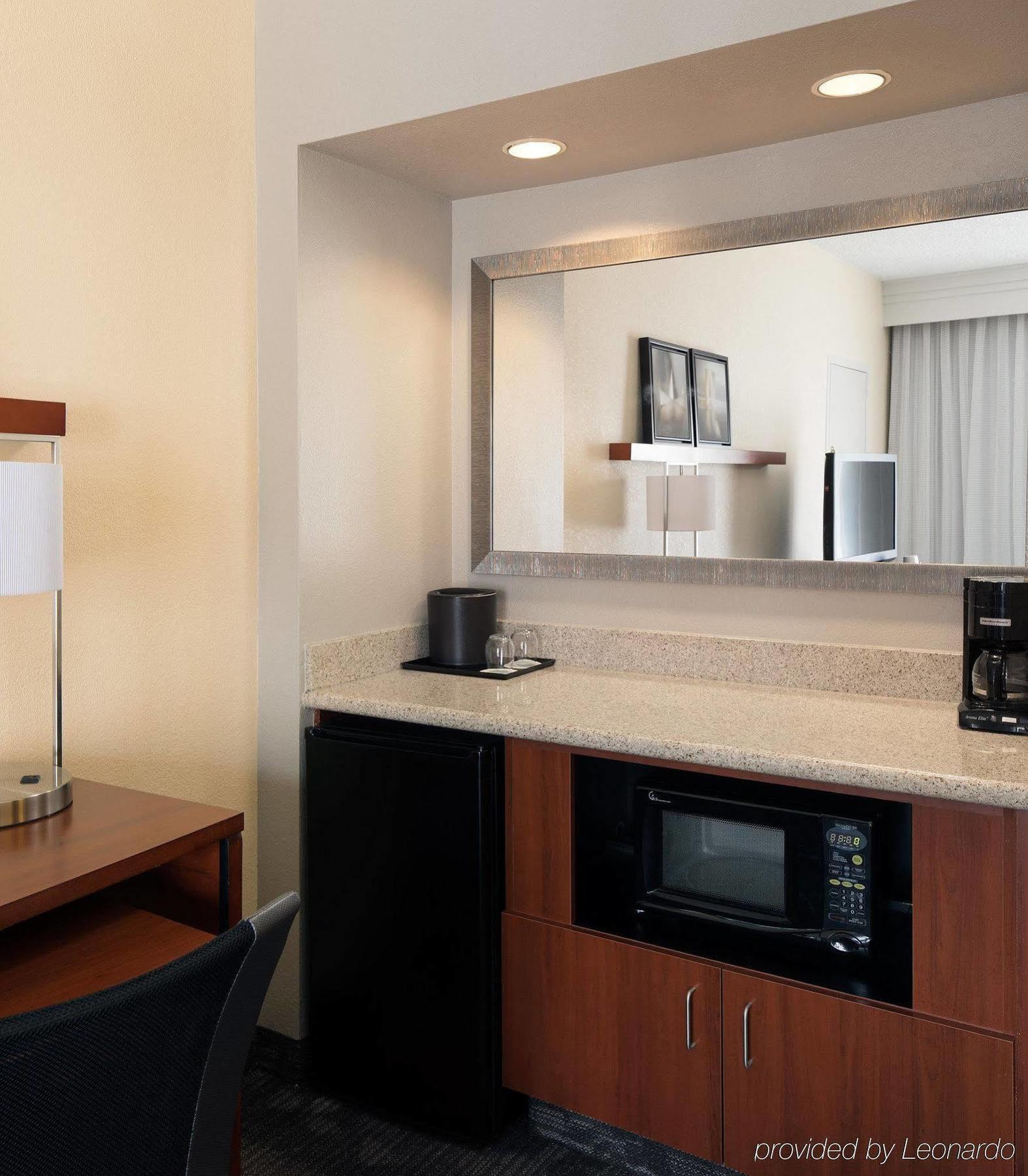 Courtyard By Marriott Central Park